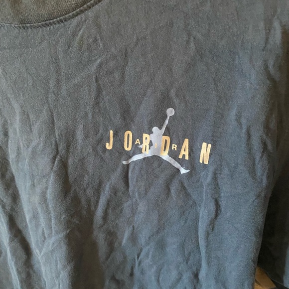 A Tee Shirt - Picture 4 of 5